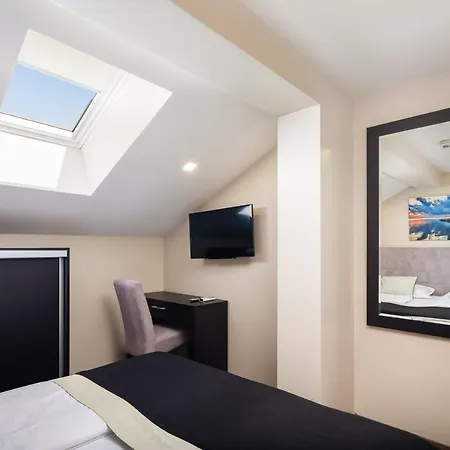 Lägenhetshotell 9 Makarska