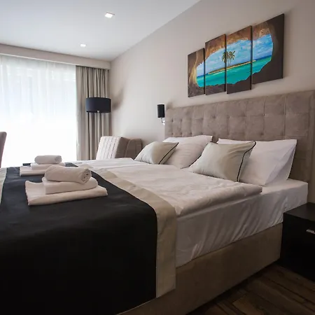 9 Hotel apartamentowy 4*