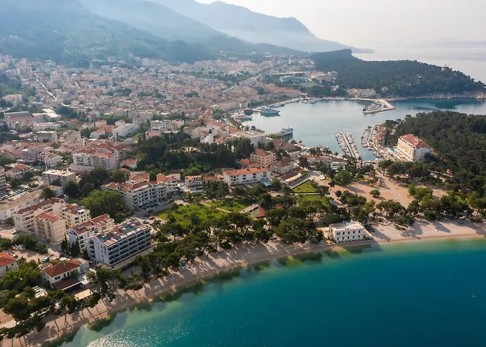 Ξενοδοχείο με διαμερίσματα 9 4*