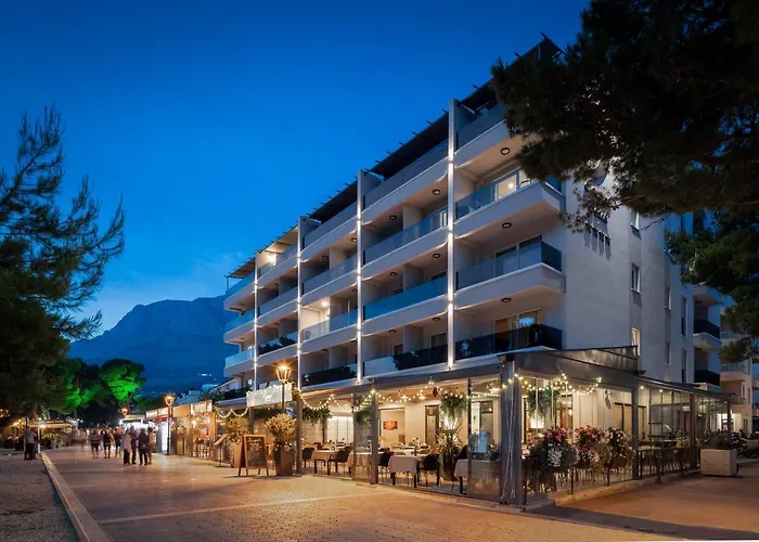 Apartmanhotel 9 Makarska