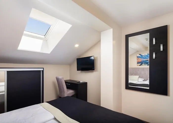 Ξενοδοχείο με διαμερίσματα 9 Μακάρσκα