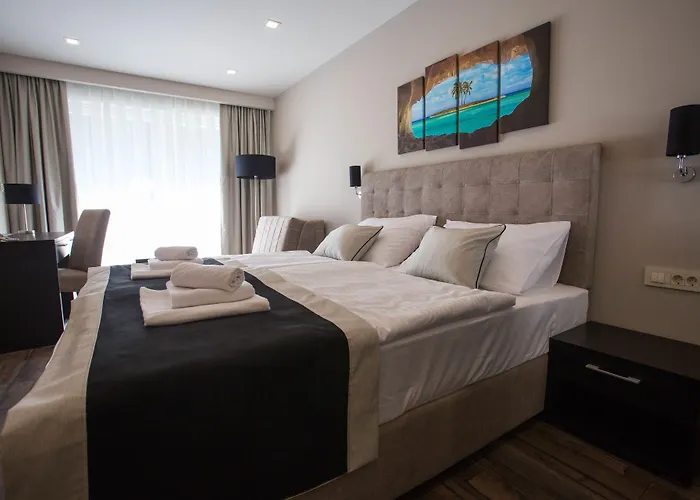 9 Apartmanhotel 4*