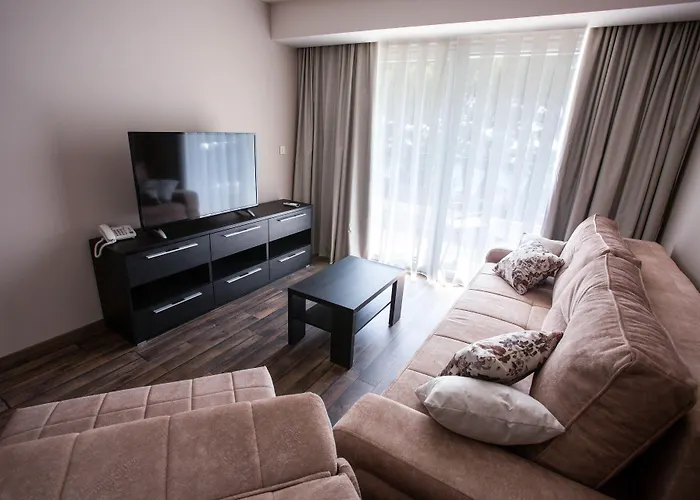 9 4* Μακάρσκα