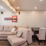 9 公寓式酒店
